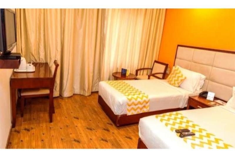 Lotus Park Hotell Bangalore Exteriör bild