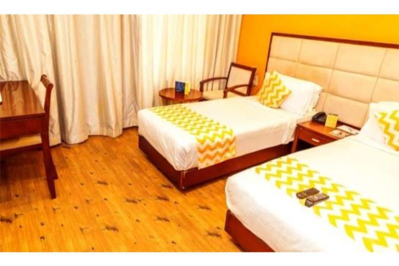 Lotus Park Hotell Bangalore Exteriör bild